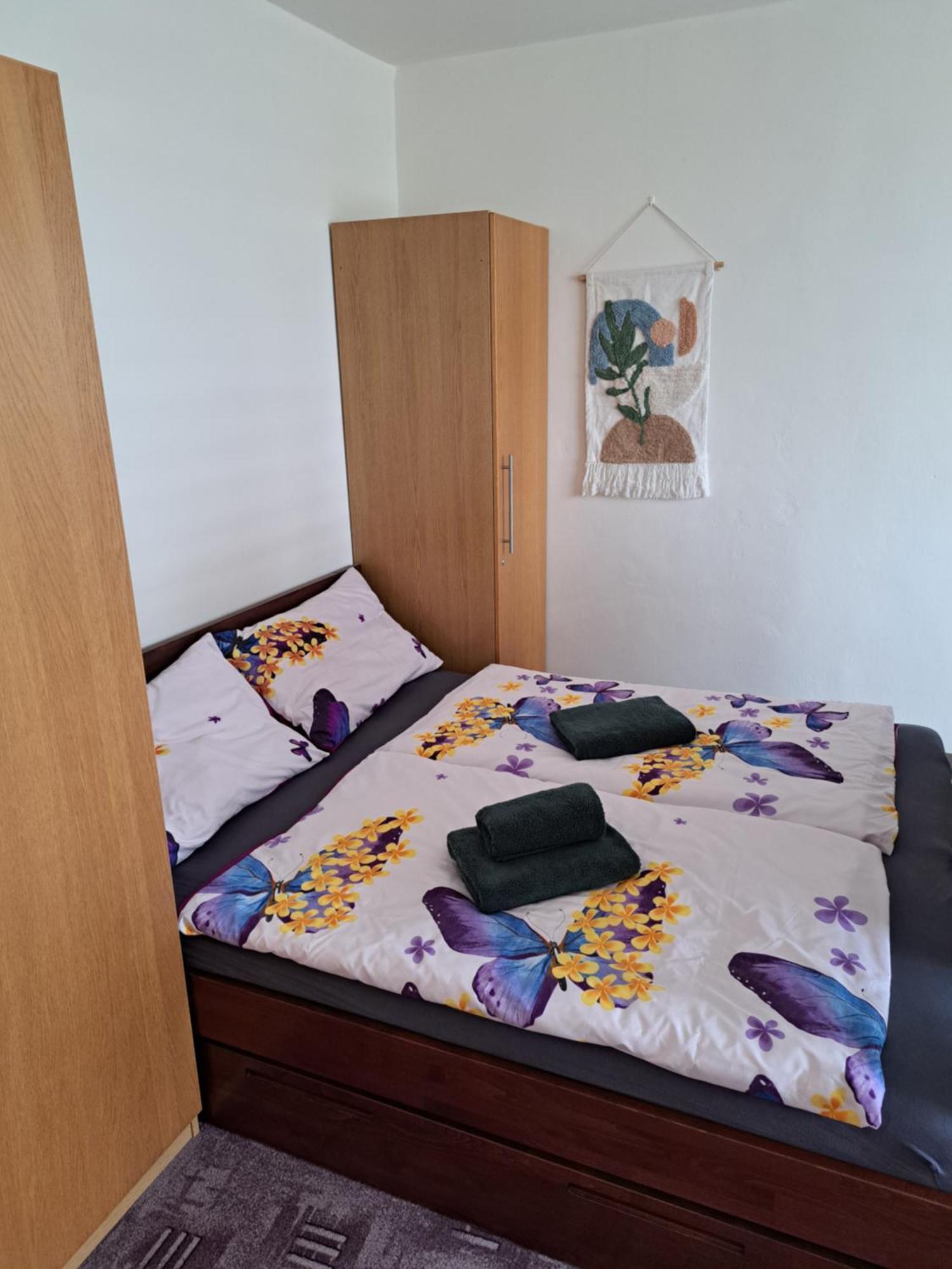 Apartman V Podhuri Krusnych Hor Sokolov Ngoại thất bức ảnh